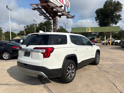 Used 2023 GMC Acadia SLE FWD image 18