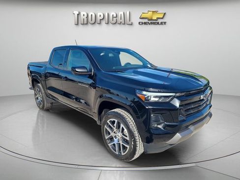 Used 2023 Chevrolet Colorado Z71 w/ Z71 Convenience Package 2 AWD/4WD image 7