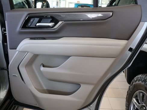 New 2026 GMC Yukon Elevation image 10