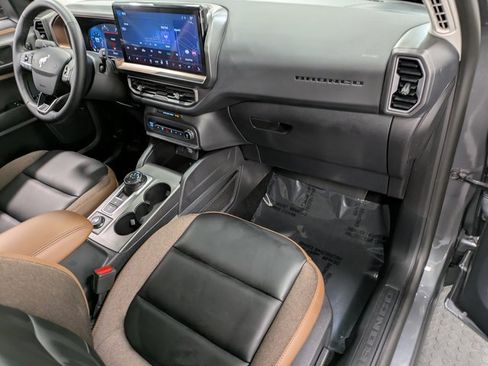 Used 2025 Ford Bronco Sport Outer Banks w/ Outer Banks Tech Package+ image 29