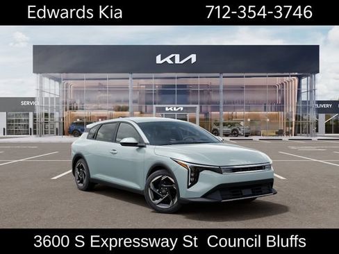New 2026 Kia K4 EX FWD image 10
