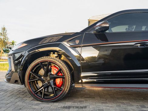Used 2021 Lamborghini Urus image 4