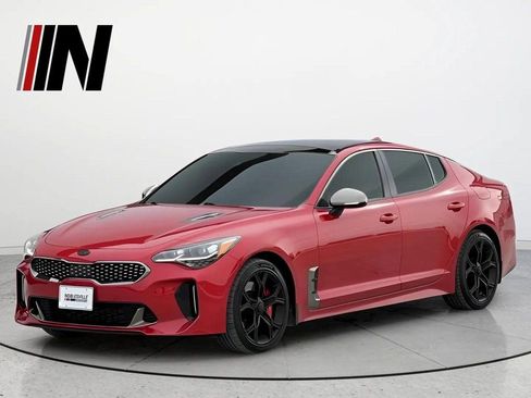 Used 2018 Kia Stinger GT2 image 1