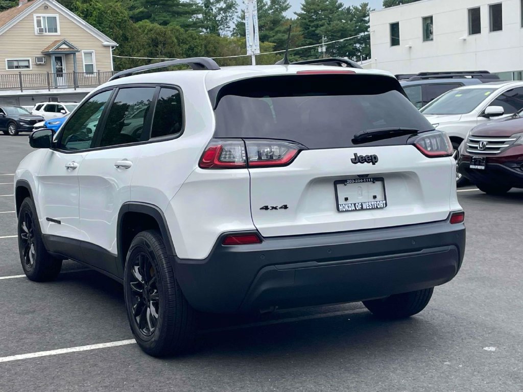 Used 2022 Jeep Cherokee Latitude Plus AWD/4WD image 7