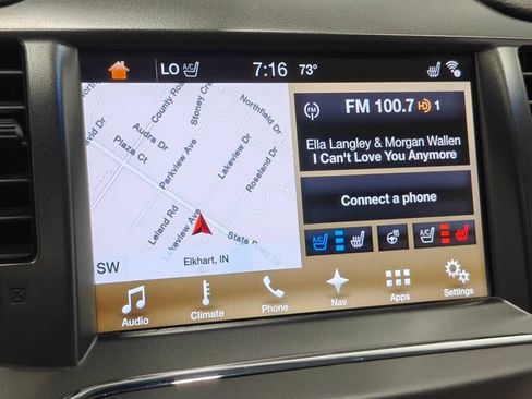 Used 2016 Lincoln MKS AWD w/ Equipment Group 101A image 38