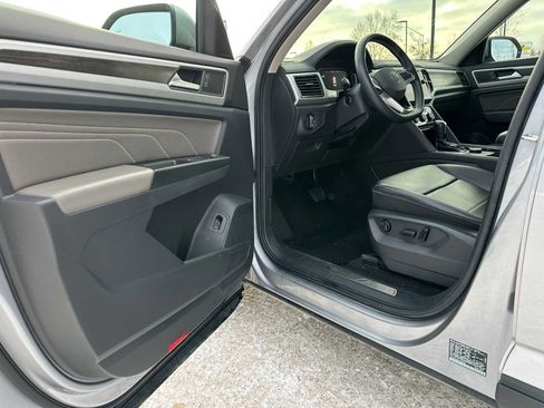 Used 2022 Volkswagen Atlas SE image 21