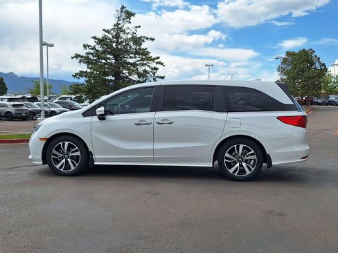 Used 2023 Honda Odyssey Touring image 6