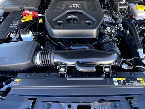 Used 2021 Jeep Wrangler Willys image 25