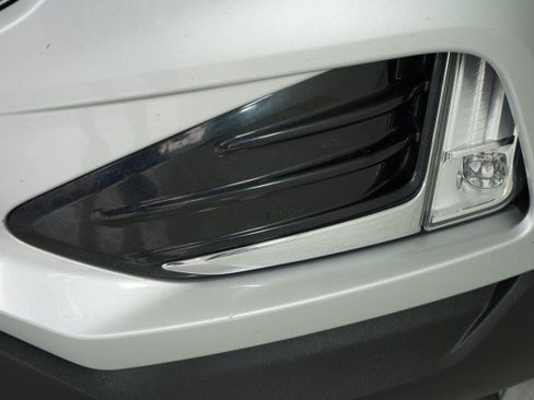 Used 2019 Ford Edge Titanium FWD image 57