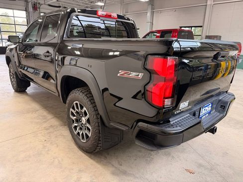 Used 2023 Chevrolet Colorado Z71 w/ Z71 Convenience Package 2 AWD/4WD image 5