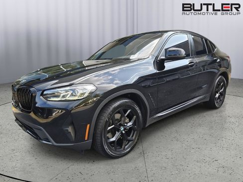 Used 2022 BMW X4 xDrive30i w/ Premium Package 2 AWD/4WD image 1
