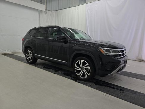 Used 2023 Volkswagen Atlas SEL image 3