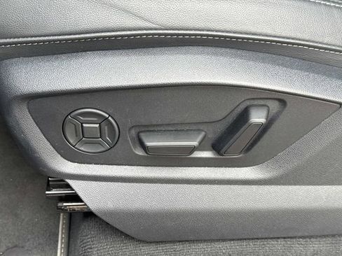 Used 2025 Audi Q7 3.0T Premium Plus image 32