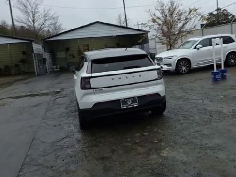 New 2025 Volvo EX30 Plus w/ Protection Package Premier image 7