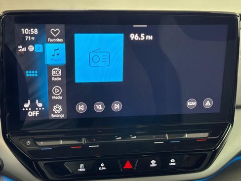 Used 2023 Volkswagen ID.4 Pro AWD/4WD image 17