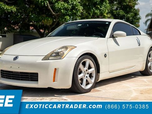 Used 2004 Nissan 350Z Touring w/ Cargo Convenience Pkg image 1