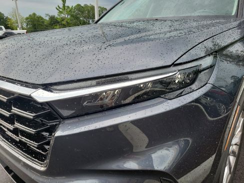 Used 2024 Honda CR-V EX image 5