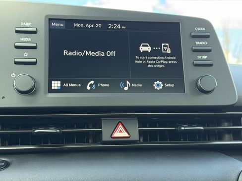 New 2026 Hyundai Elantra SEL Sport Premium FWD image 17