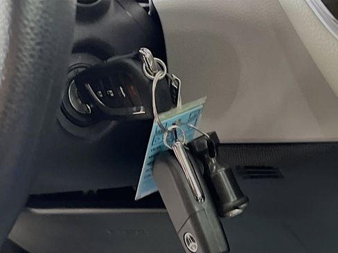 Used 2025 Toyota Corolla LE image 23