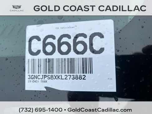 Used 2019 Chevrolet Trax LT w/ Sun & Sound Package AWD/4WD image 20