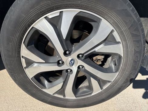 Used 2022 Subaru Outback Touring image 12