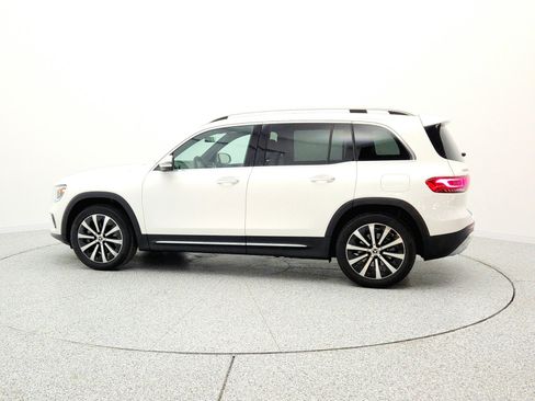 Used 2022 Mercedes-Benz GLB 250 image 8