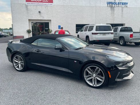 Used 2017 Chevrolet Camaro LT RWD image 6
