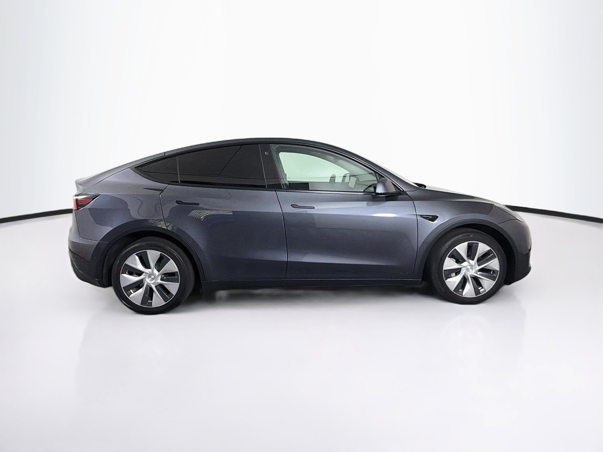 Used 2022 Tesla Model Y Long Range AWD/4WD image 10