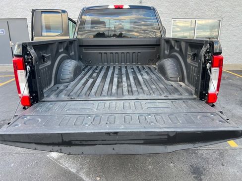 Used 2018 Ford F250 XL w/ STX Appearance Package image 27