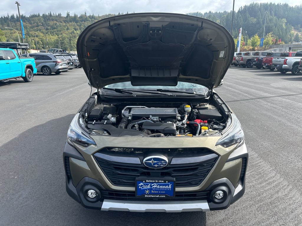 Used 2024 Subaru Outback Touring XT AWD/4WD image 4