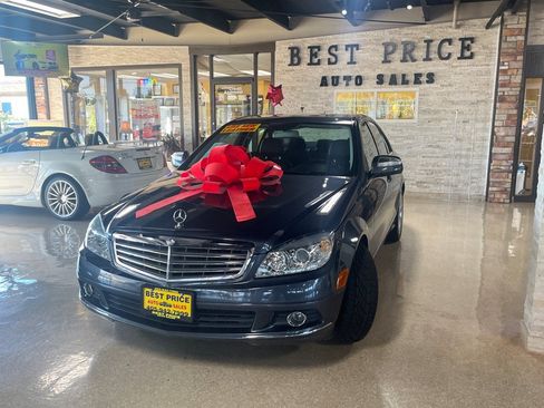 Used 2008 Mercedes-Benz C 300 4MATIC Sedan image 2
