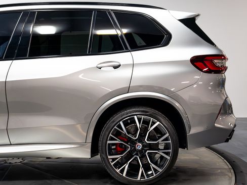 Used 2022 BMW X5 M w/ Competition Package 2 image 45