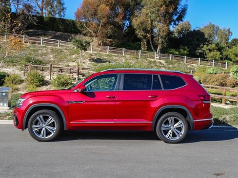 Used 2018 Volkswagen Atlas SEL w/ R-Line Package image 3