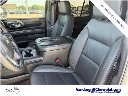 Used 2024 Chevrolet Tahoe LT w/ Luxury Package RWD image 24