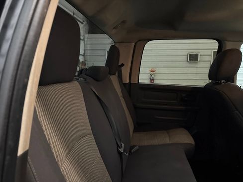 Used 2012 RAM 1500 Express w/ ST Popular Equipment Group AWD/4WD image 31
