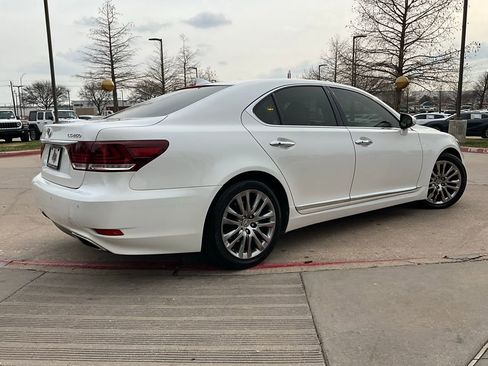 Used 2014 Lexus LS 460 w/ Comfort Package image 6
