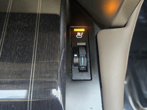 Used 2021 Lexus GX 460 Premium image 31