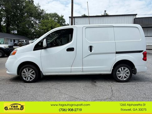 Used 2017 Nissan NV200 SV w/ Technology Package FWD image 4