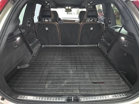 Used 2023 Volvo XC90 T8 Plus w/ Protection Package AWD/4WD image 13