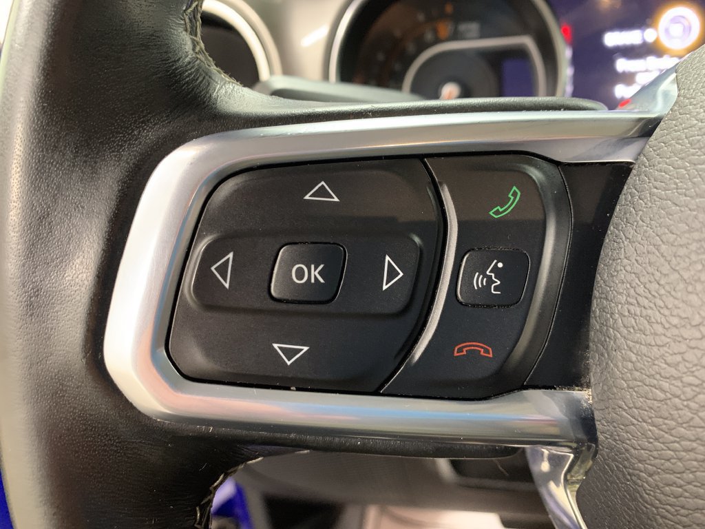 Used 2019 Jeep Wrangler Unlimited Sahara AWD/4WD image 22
