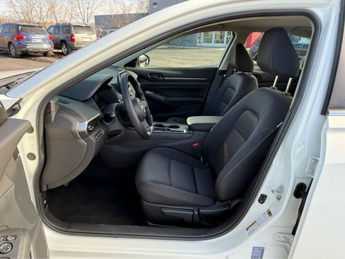 New 2025 Nissan Altima 2.5 S image 12