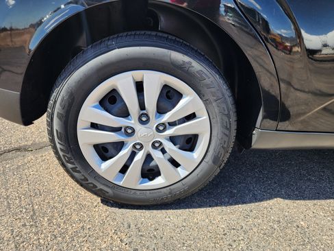 Used 2023 Kia Soul LX image 11