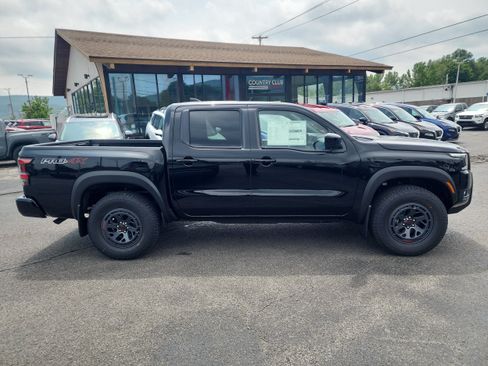New 2026 Nissan Frontier PRO-4X w/ Tow Package AWD/4WD image 9
