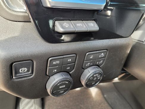 New 2026 Chevrolet Silverado 2500 High Country w/ High Country Premium Package AWD/4WD image 17