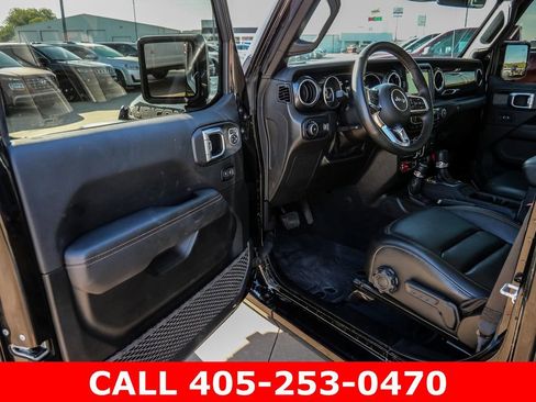 Used 2023 Jeep Wrangler Unlimited Rubicon 392 AWD/4WD image 35