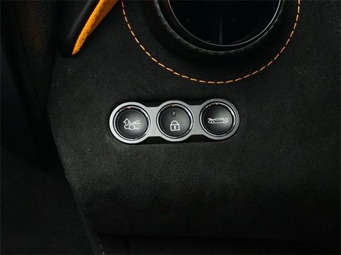 Used 2024 McLaren 750S Spider image 8