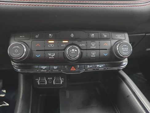 Used 2024 Dodge Durango R/T AWD/4WD image 24