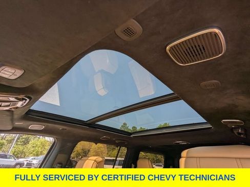 Used 2022 Jeep Grand Wagoneer Series III w/ Rear Seat Video Group 1 AWD/4WD image 24