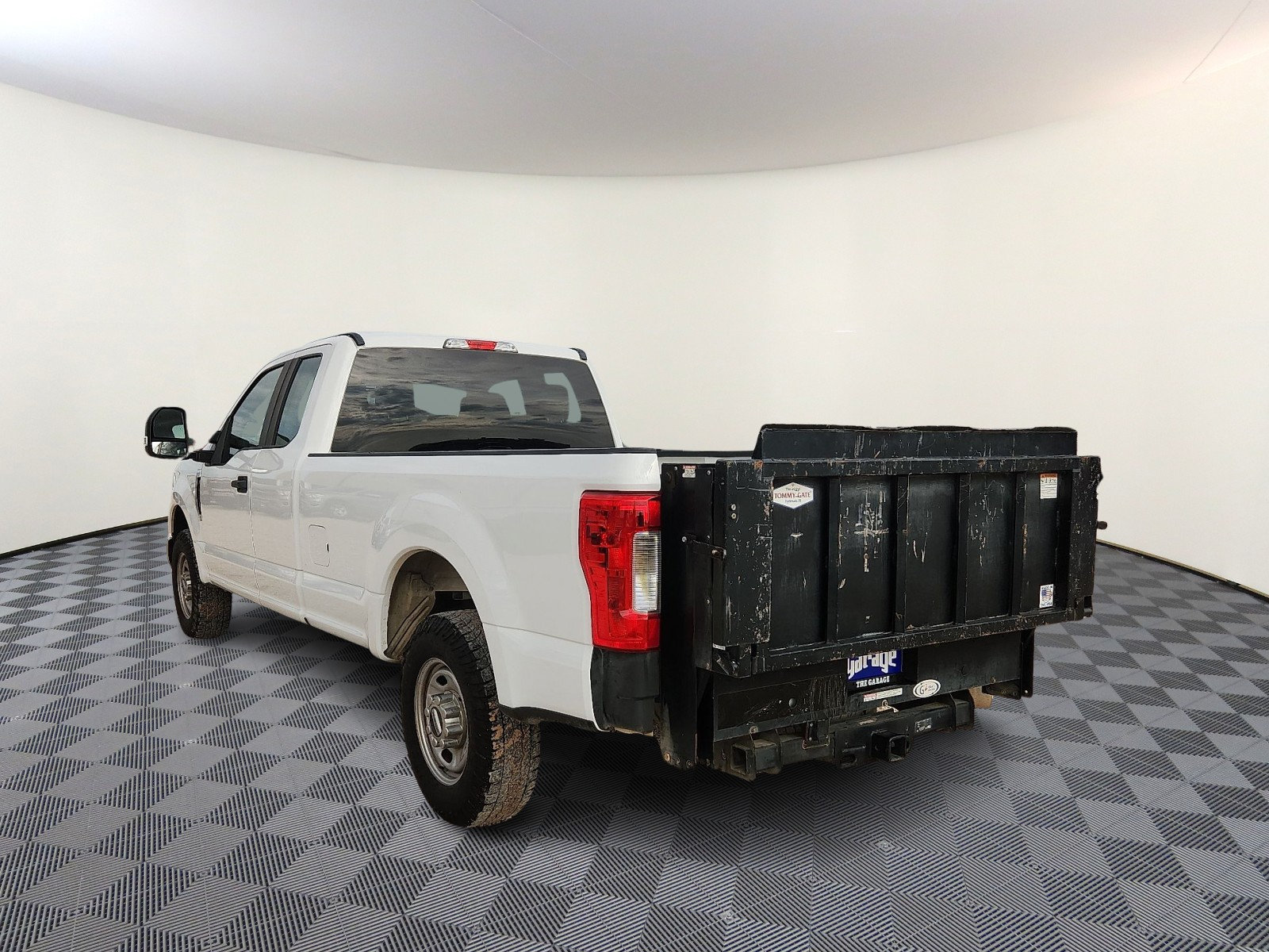 Used 2019 Ford F250 XL w/ XL Value Package RWD image 3