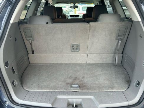 Used 2017 Chevrolet Traverse LS image 17